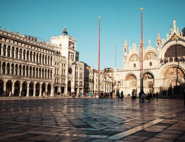 Piazza San Marco. Photo by Alessandro De Marco on Unsplash.