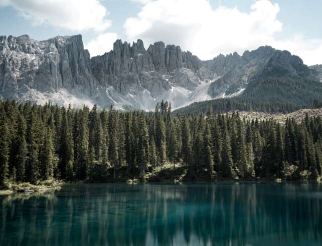 Photo: Lago di Carezza, in Dolomiti, by Tiard Schulz on Unsplash