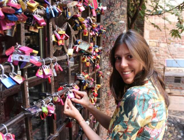 Love padlocks at Casa di Giulietta, in Verona. Personal archive.